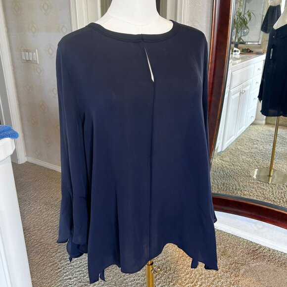 Brand New KOBI HALPRIN 100% Silk Blouse in Navy Blue Size Large Retail $298 NWT - Picture 1 of 7